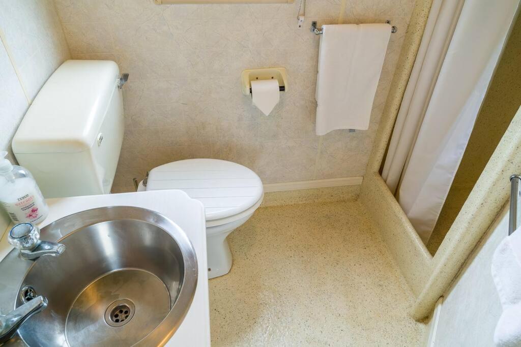 Wind In The Willows: Sleeps 4, Kitchen, Bathroom, Lounge, Wifi Napton on The Hill Exterior foto